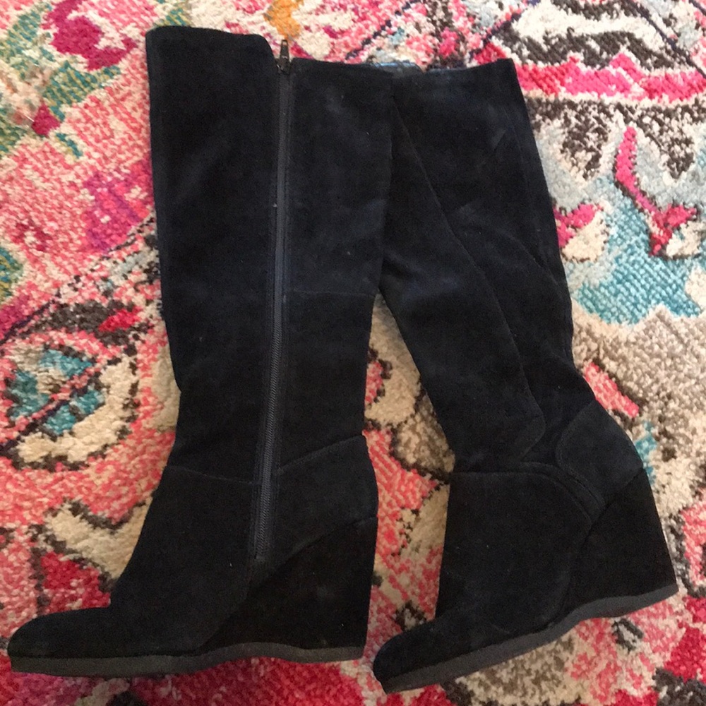 Suede Nine West boots
